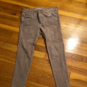 American Eagle dusty pink jegging raw hem size 2